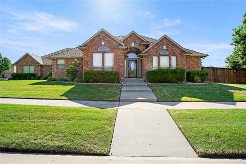 2929 SE 27th Street, Moore, OK 73160