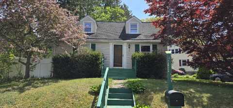 12 Damson Lane, Naugatuck, CT 06770