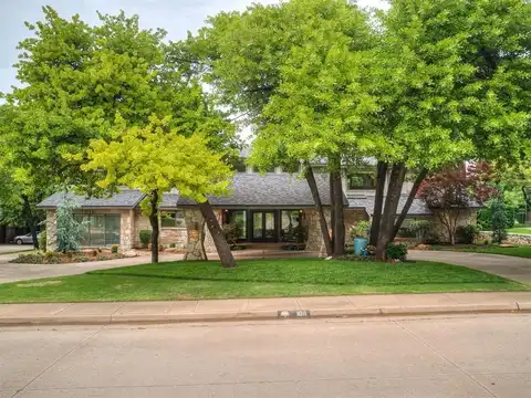 1011 Saint Andrews Drive, Edmond, OK 73025