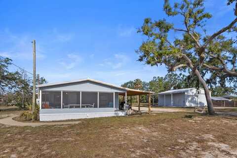 515 Riverside Dr, Steinhatchee, FL 32359