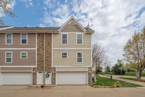 1133 Keystone Lane, Pleasant Hill, IA 50327