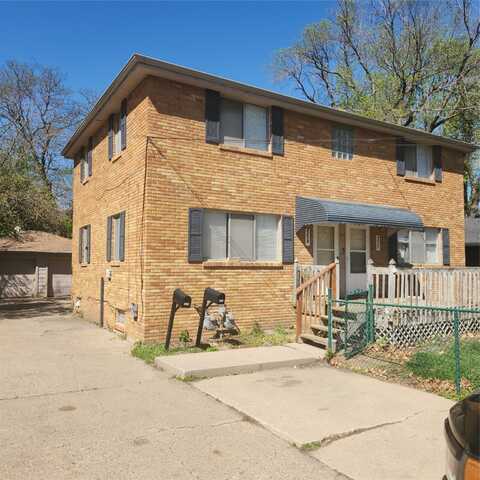 4217 Clinton Avenue, Des Moines, IA 50310
