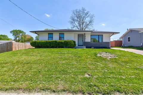 2923 E 40th Street, Des Moines, IA 50317