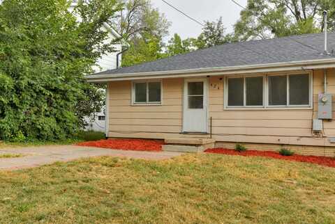 424/426 E Leach Avenue, Des Moines, IA 50315
