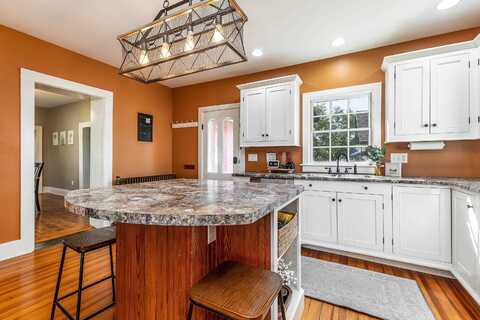 320 W Harrison, Shullsburg, WI 53586