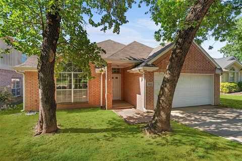 7632 Arbor Ridge Court, Fort Worth, TX 76112