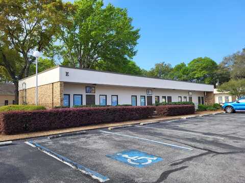 11 NE Racetrack Rd NE Road, Fort Walton Beach, FL 32547