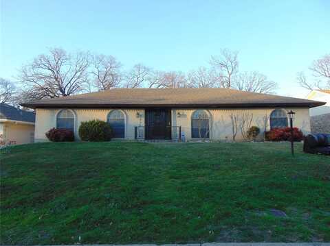 7233 Martha Lane, Fort Worth, TX 76112