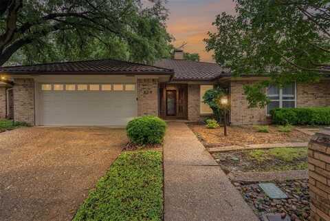 832 Havenwood Lane S, Fort Worth, TX 76112
