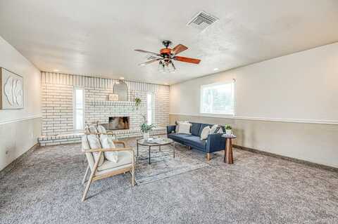 4693 Church Avenue E, Fresno, CA 93725