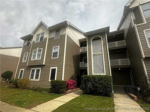 6732 Willowbrook Drive, Fayetteville, NC 28314