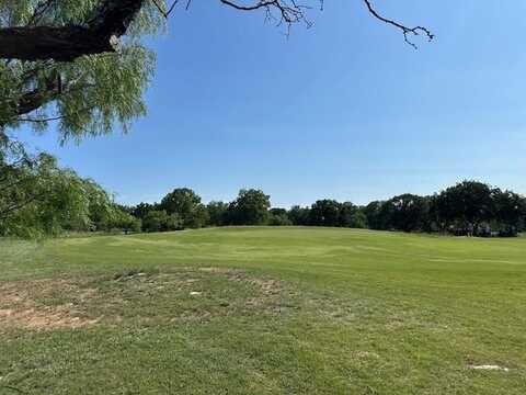592 Breezy Street, Brownwood, TX 76801