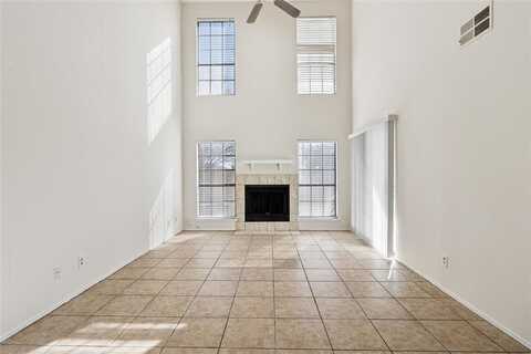 322 W Harwood Road, Hurst, TX 76054