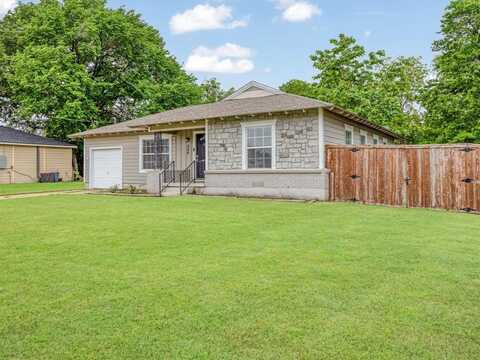 208 W Evans Avenue, Bonham, TX 75418