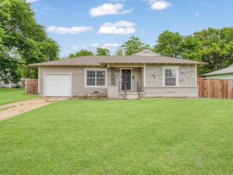 208 W Evans Avenue, Bonham, TX 75418