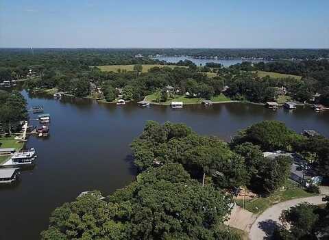 114 Navarro Drive, Mabank, TX 75156