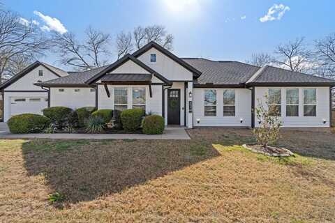 407 W Light Street, Waxahachie, TX 75165
