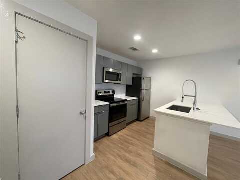 5520 Gaston Avenue, Dallas, TX 75214