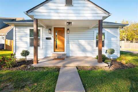 1200 Lela Street, McKinney, TX 75069