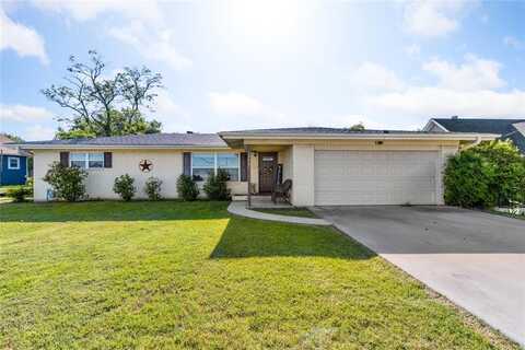 1303 N Church Street, Decatur, TX 76234
