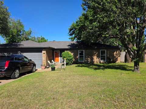 3719 French Wood Drive, Arlington, TX 76016