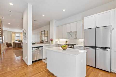 4310 Buena Vista Street, Dallas, TX 75205