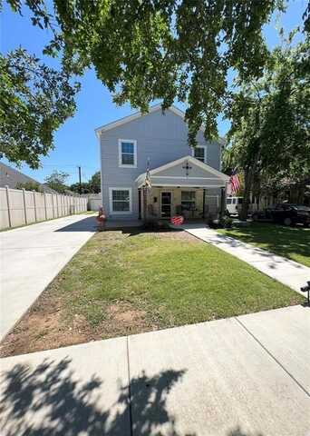 4805 Pershing Avenue, Fort Worth, TX 76107