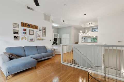 2201 Wolf Street, Dallas, TX 75201