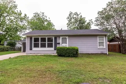 303 E 8th Street, Kaufman, TX 75142