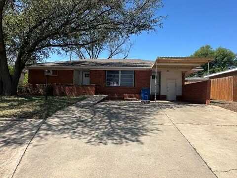 1611 San Carlos Street, Sweetwater, TX 79556