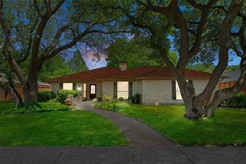 16834 Mossy Oak Drive, Dallas, TX 75248