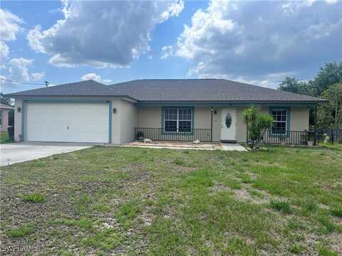 836 Woodridge Circle, Fort Myers, FL 33913