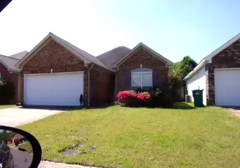 2411 Alexander Dr, Tuscaloosa, AL 35405