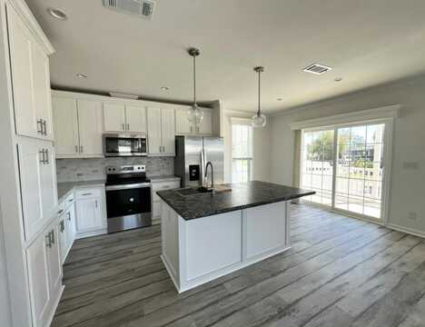 115 North Lake Drive, #804, Leesburg, FL 34788