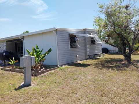 15775 Blue Skies Dr, North Fort Myers, FL 33917