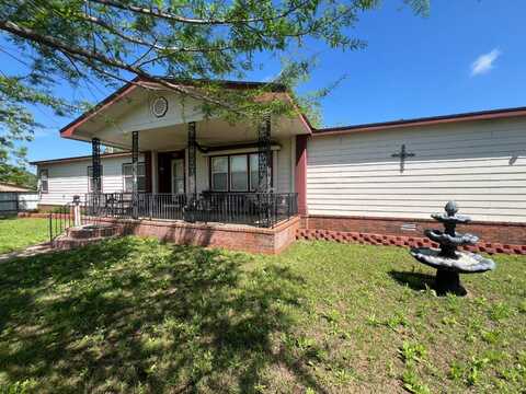 104 East J St, Ringling, OK 73456