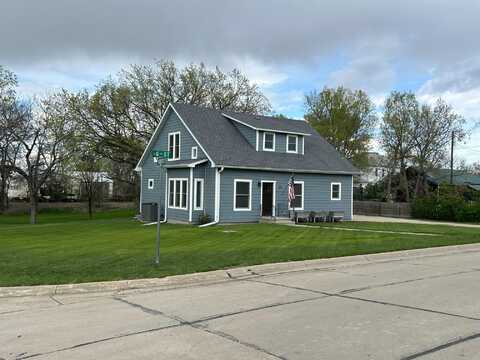 144 W. 6th St., Ainsworth, NE 69210