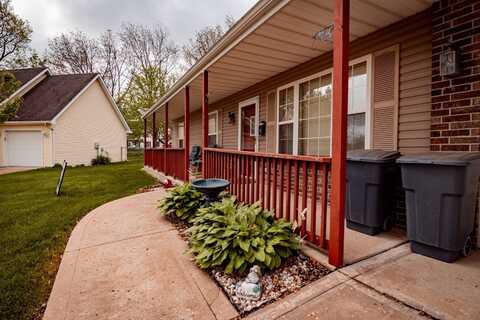 406 Valley View Ct, Cameron, MO 64429