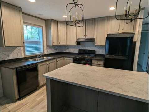 153 lynn, Mankato, MN 56001