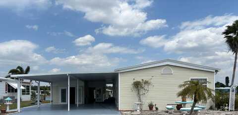 823 CALAMONDIN CT, NORTH FORT MYERS, FL 33917