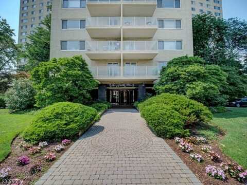 377 S Harrison Street, East Orange, NJ 07018
