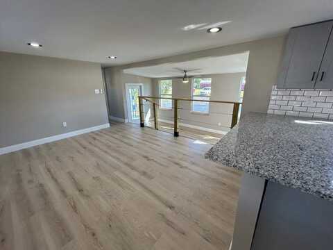 5200 28th Street North, Saint Petersburg, FL 33714