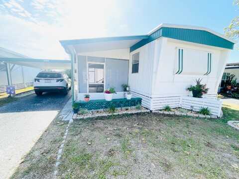 11723 Lisa Halasz Ln, Thonotosassa, FL 33592