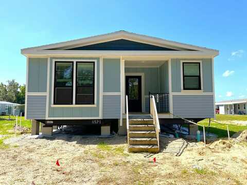 5656 Woodford St, Brooksville, FL 34601