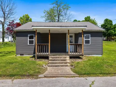 309 E Manning, Morganfield, KY 42437