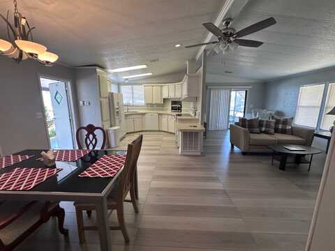 519 Avanti Way, Fort Myers, FL 33917