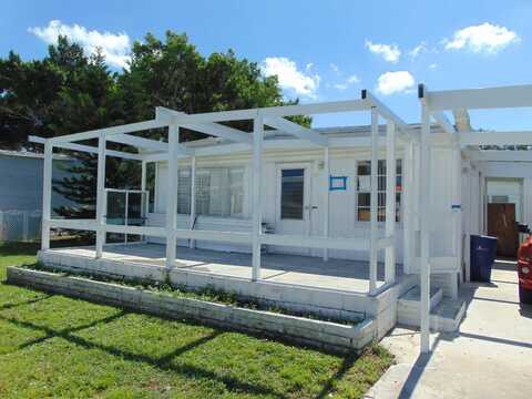 253 2nd St. West, Nokomis, FL 34275