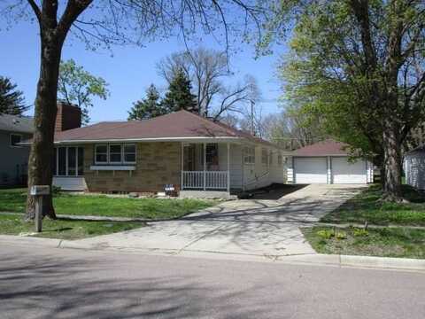 1409 2nd Ave, Mountain Lake, MN 56159