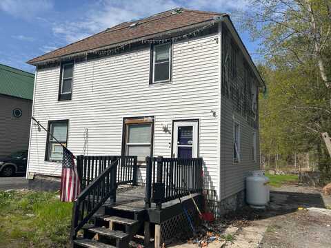 74 Fort Johnson Avenue, Fort Johnson, NY 12070