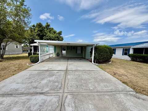 810 E Norman St, Lady Lake, FL 32159